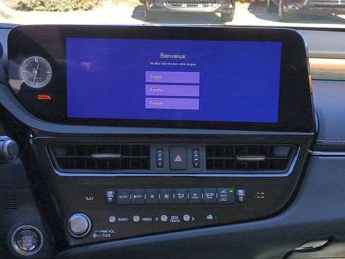 Used 2023 Lexus ES 350 w/ Ultra Luxury Package image 16