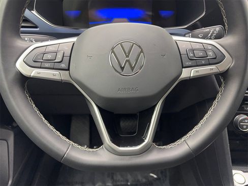 Used 2024 Volkswagen Taos SE image 58