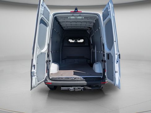 New 2026 Mercedes-Benz Sprinter 2500 image 8