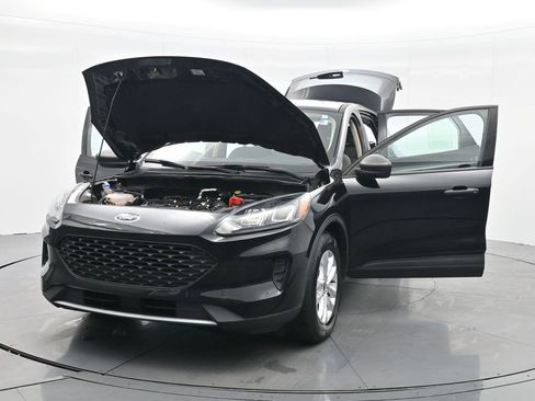 Used 2020 Ford Escape S image 37