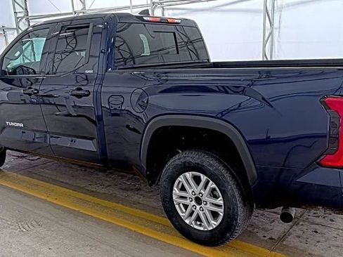 Used 2022 Toyota Tundra SR5 w/ SR5 Premium Package AWD/4WD image 3