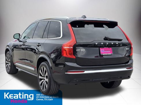 Used 2023 Volvo XC90 B6 Plus image 8
