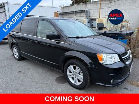 Used 2019 Dodge Grand Caravan SXT image 1