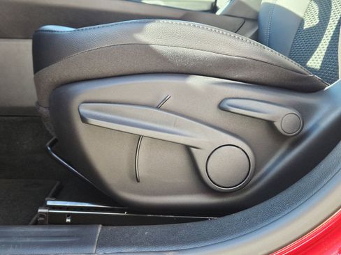 New 2026 Jeep Compass Latitude image 21