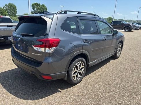 Certified 2024 Subaru Forester Premium AWD/4WD image 3