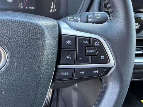 Certified 2025 Toyota Grand Highlander AWD image 11