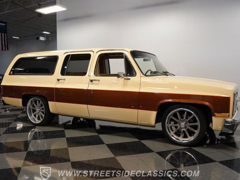 Used 1987 GMC Suburban 2WD image 15