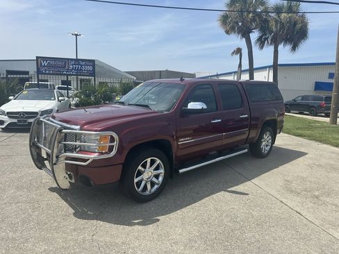 Used 2013 GMC Sierra 1500 Denali image 1