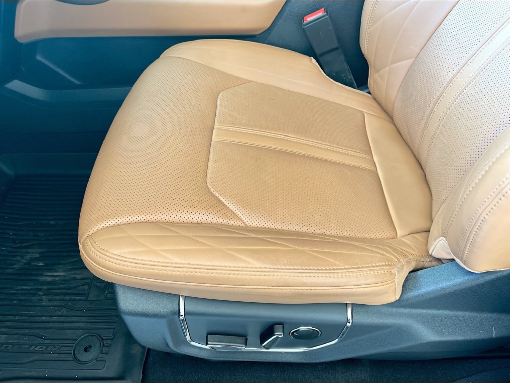 Used 2024 Ford Expedition Platinum AWD/4WD image 20