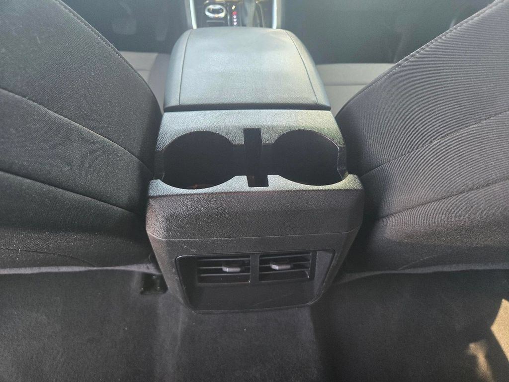 Used 2025 Chevrolet Colorado W/T AWD/4WD image 8