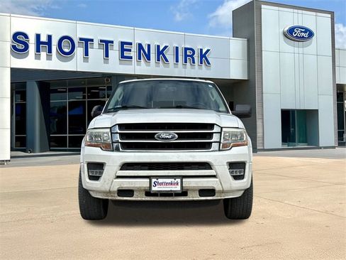 Used 2017 Ford Expedition EL XLT w/ Equipment Group 202A image 2
