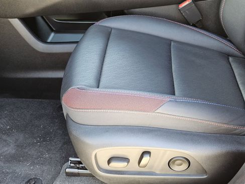 Certified 2025 Chevrolet Equinox RS w/ Safety and Technology Package image 31