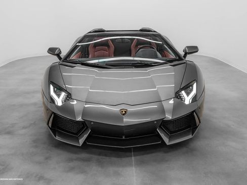 Used 2015 Lamborghini Aventador LP 700-4 AWD/4WD image 11