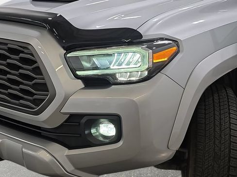 Certified 2022 Toyota Tacoma TRD Sport w/ Black Out Package (TMS) AWD/4WD image 27