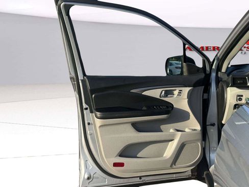 Used 2019 Honda Pilot EX-L image 17