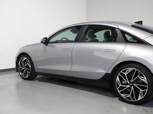 Used 2024 Hyundai Ioniq 6 SEL RWD image 44