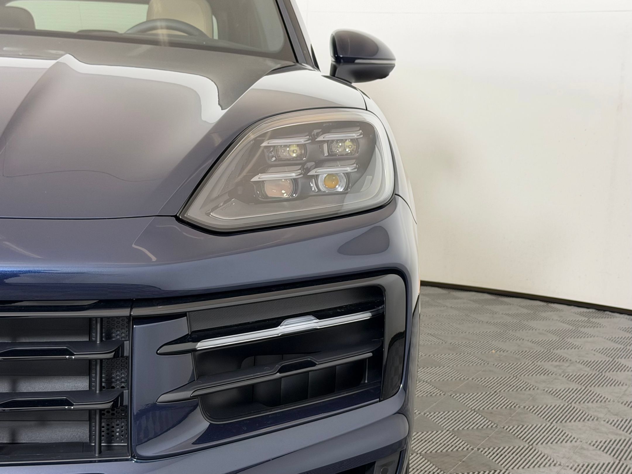Used 2026 Porsche Cayenne AWD/4WD image 13