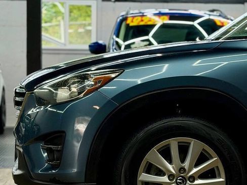 Used 2016 MAZDA CX-5 Touring FWD image 3