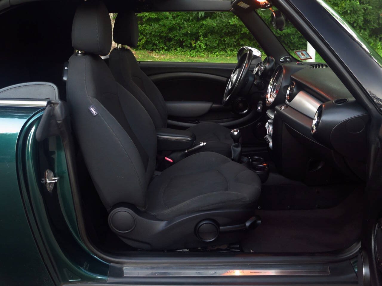 Used 2010 MINI Cooper Convertible FWD image 15