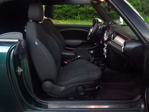 Used 2010 MINI Cooper Convertible FWD image 15