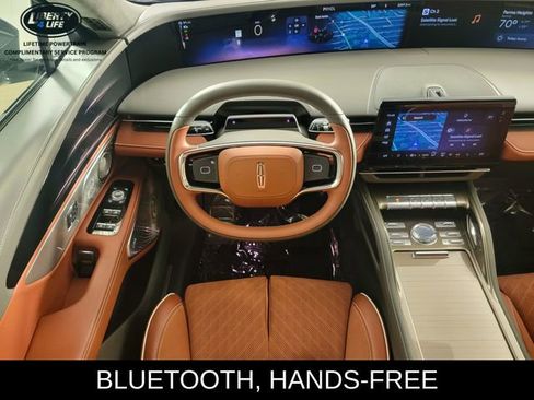 Used 2025 Lincoln Nautilus Black Label AWD/4WD image 24
