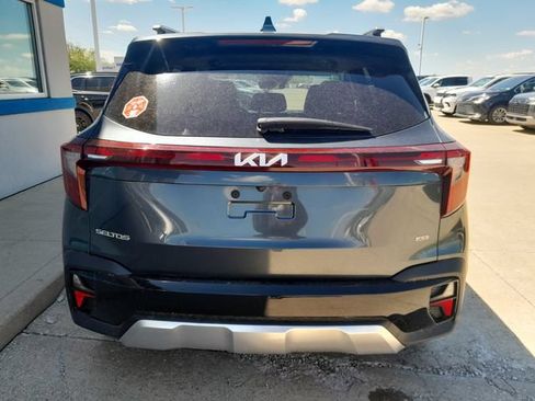 Used 2024 Kia Seltos S AWD/4WD image 6