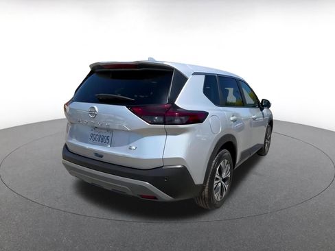 Used 2023 Nissan Rogue SV image 14