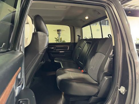 Used 2015 RAM 2500 Laramie w/ Convenience Group image 12