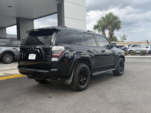 Used 2021 Toyota 4Runner SR5 RWD image 5
