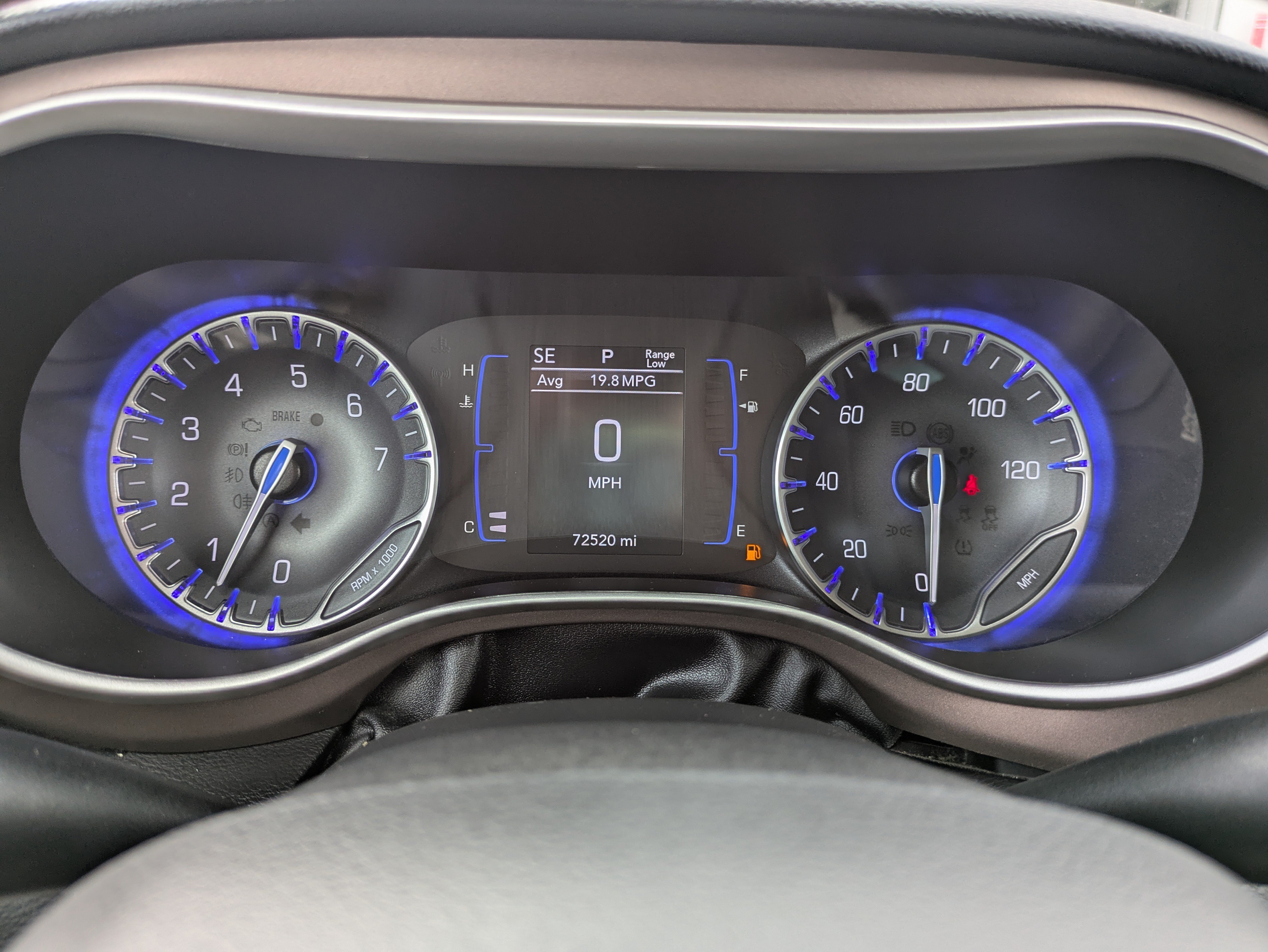 Used 2023 Chrysler Voyager LX FWD image 11