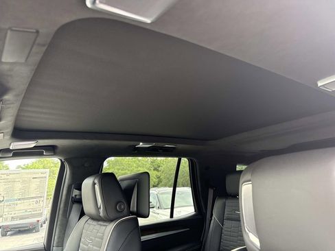New 2026 Cadillac Escalade Platinum Sport AWD/4WD image 33