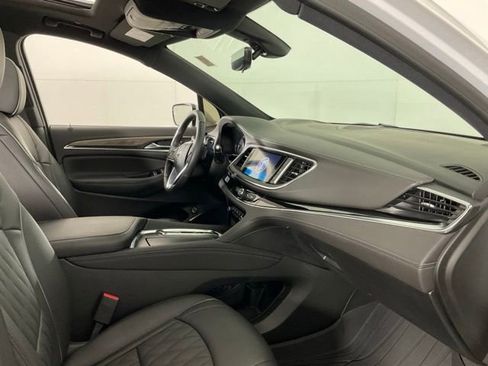 Used 2024 Buick Enclave Avenir w/ Trailering Package, 5000 lbs. FWD image 34