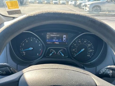 Used 2017 Ford Focus SE image 21