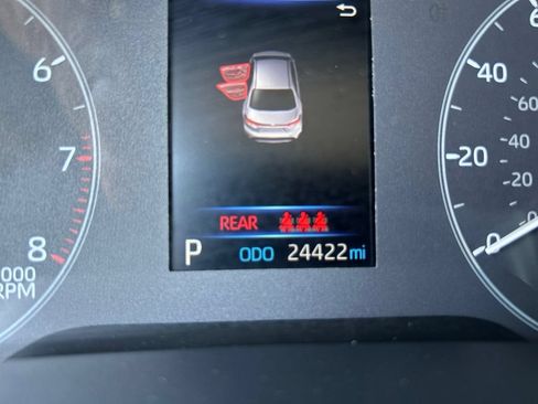 Used 2024 Toyota Corolla LE FWD image 16