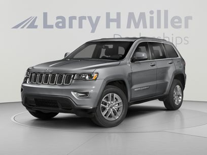 Certified 2019 Jeep Grand Cherokee Laredo w/ 18" Wheel & 8.4" Radio Group