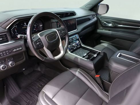 Used 2022 GMC Yukon XL Denali AWD/4WD image 13