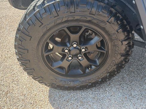 Used 2024 Jeep Wrangler Unlimited Rubicon AWD/4WD image 10