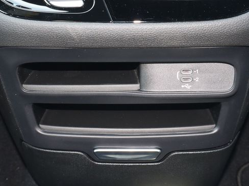 New 2026 Chrysler Pacifica Select image 23