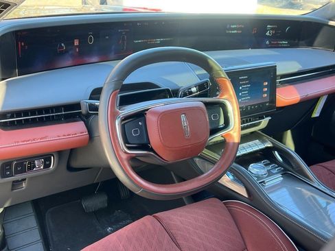 Certified 2024 Lincoln Nautilus Black Label w/ Jet Appearance Package (87T) image 20