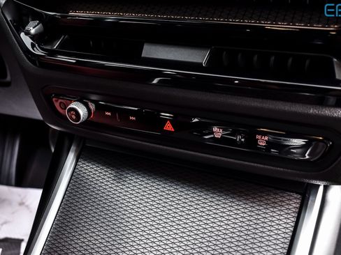 Used 2025 BMW 330i xDrive Sedan w/ M Sport Package image 25