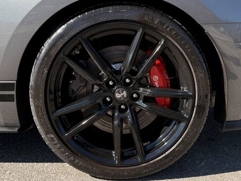 Used 2021 Ford Mustang Shelby GT500 w/ Technology Package image 10