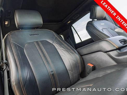 Used 2022 Ford Expedition Platinum image 11