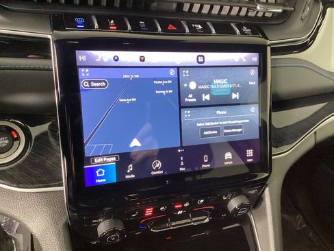 Used 2024 Jeep Grand Cherokee Trailhawk w/ Advanced Protech Group II image 32