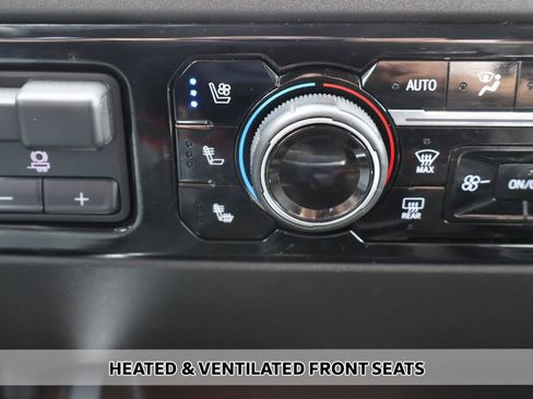 Used 2023 Chevrolet Silverado 1500 LTZ AWD/4WD image 7