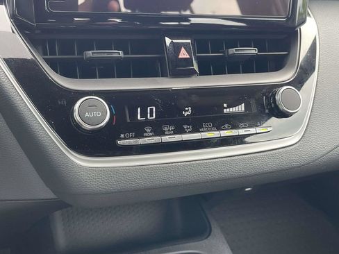 Used 2026 Toyota Corolla SE FWD image 30