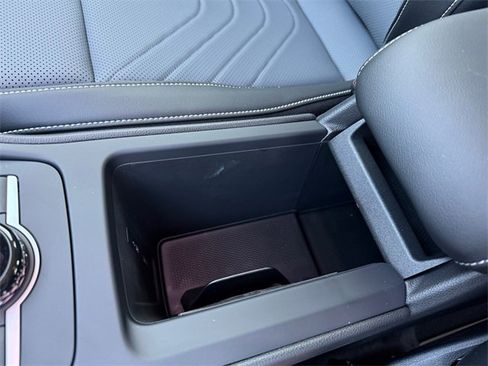 New 2025 Volkswagen Tiguan SE image 26