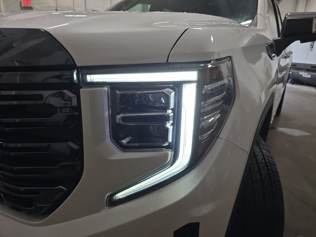 Certified 2023 GMC Sierra 1500 Denali Ultimate AWD/4WD image 36