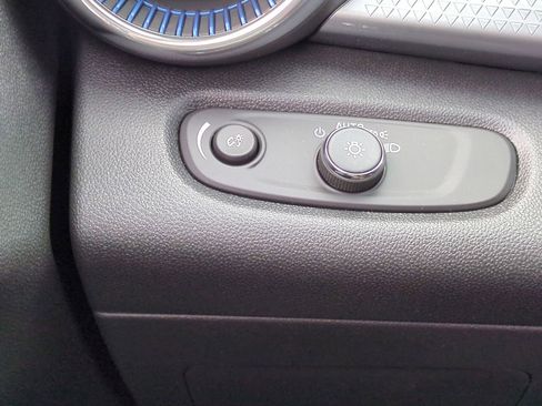 New 2026 Chevrolet Trax LT w/ Driver Confidence Package image 18