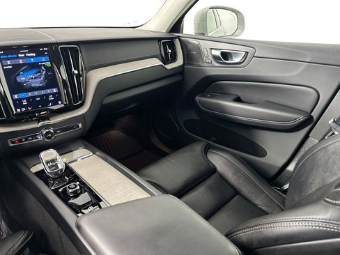 Used 2022 Volvo XC60 B5 Inscription w/ Advanced Package image 24