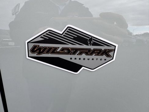 Used 2021 Ford Bronco Wildtrak image 39